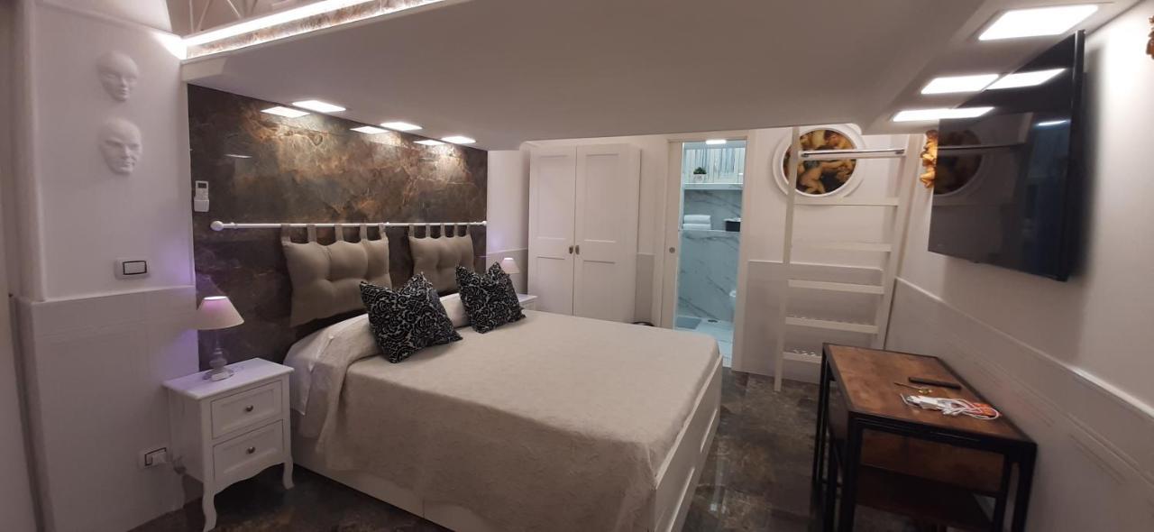 Casa San Felice Hotel Napoli Bagian luar foto